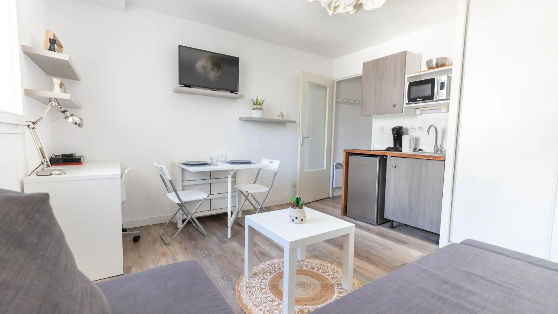 Apartment Studio Aux Portes Des Remparts ! Avignon